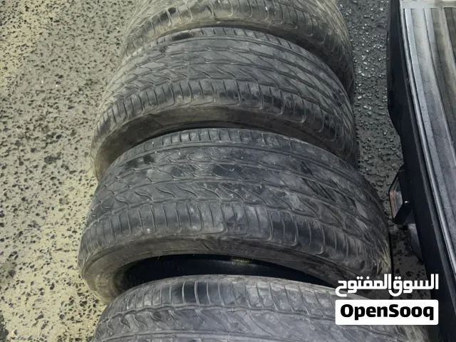 للبيع طقم 4 تواير كوري مقاس 215/50/17 ممتازين