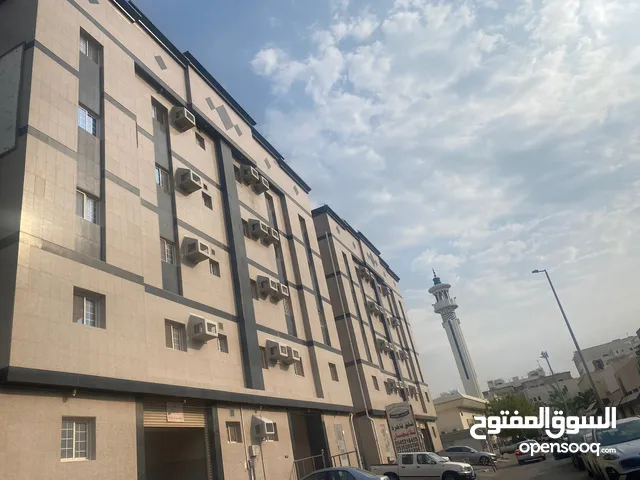 شقة غرفتين وصاله بشارع فلسطين خلف بندة بجوار مسجد بلال