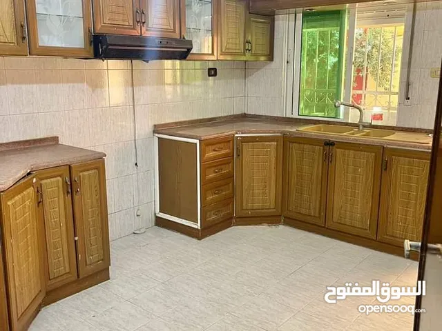 230 m2 3 Bedrooms Apartments for Sale in Amman Tabarboor