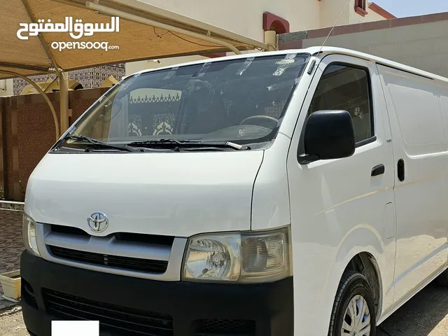 نقل عام داخل وخارج مسقط كما نقوم باستيراد قطع من الشارقة إلى جميع مناطق السلطنة