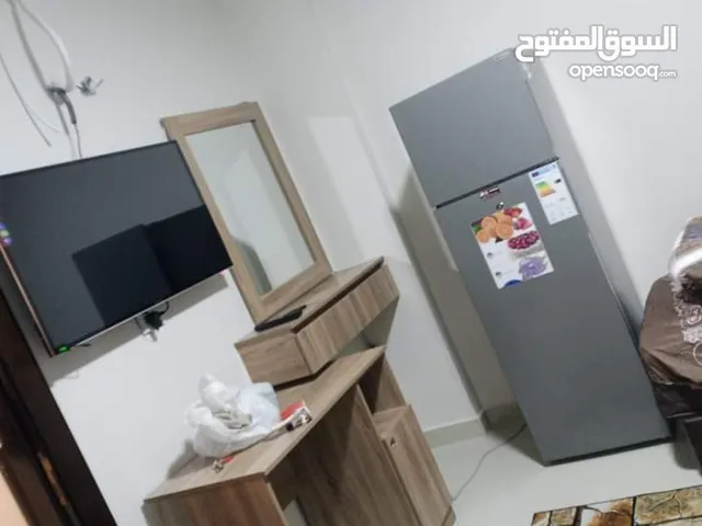 30 m2 1 Bedroom Apartments for Rent in Amman University Street