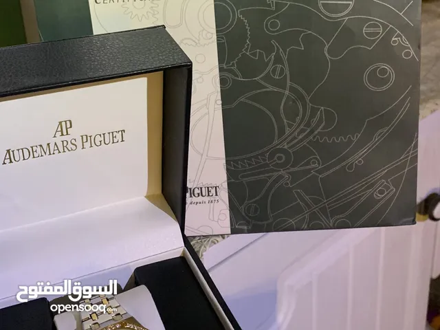 ساعة نسائية جديده للبيع