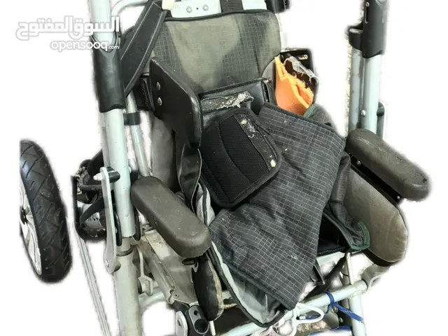 للتبرع للمعاقين كرسي متحرك و جهاز تقوية وقوف