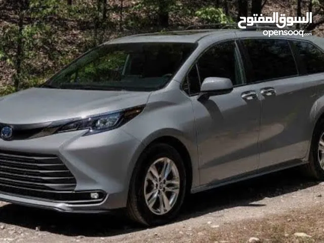 Used Toyota Sienna in Baghdad