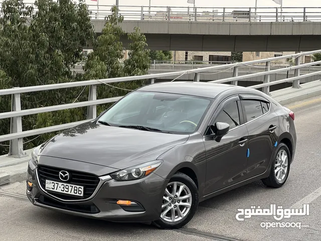 مازدا زووم 3 2019 7 جيد ولا ملاحظه فل كامل عدا الفتحه