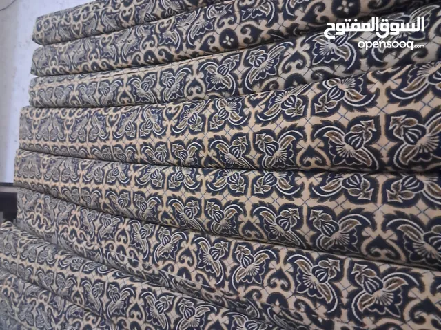 موجد فرشات مع طقم طويل ومكيته للبيع