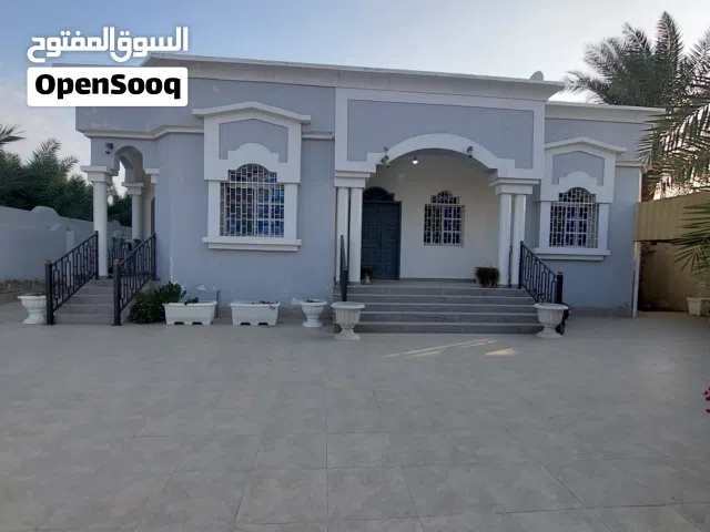 195 m2 3 Bedrooms Villa for Sale in Buraimi Al Buraimi