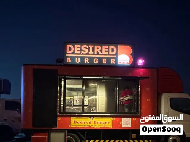 للبيع صندوق او بوكس فود ترك مجهزه