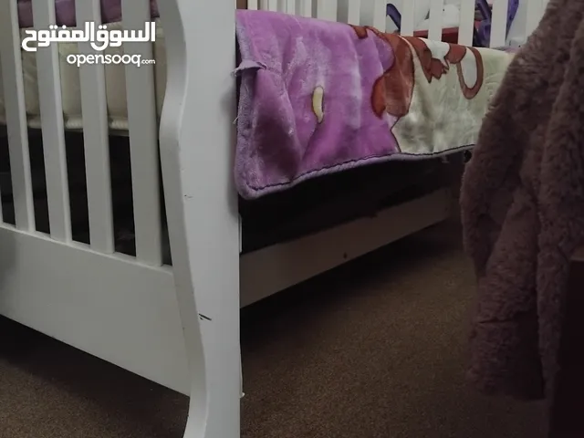 سرير بيبي خشب