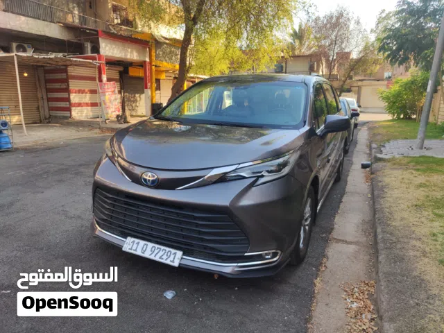 2023 تويوتا سيينا XLE