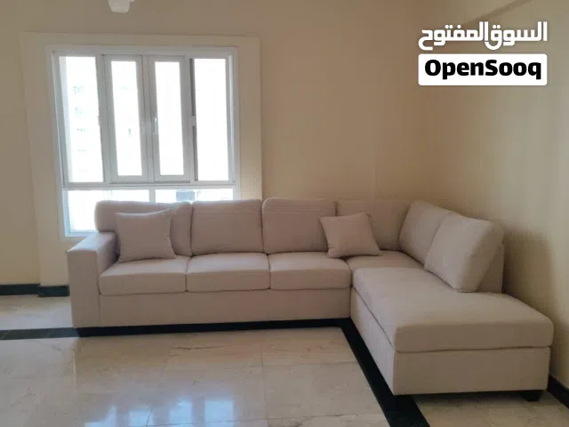 كنبة ركنية رائعة شبه جديدة للبيع
