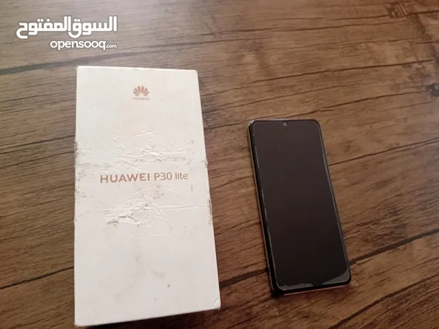 HWAWIE P30 Lite الجهاز وكاله وسريع جدا وقوي خفيف في اليد ووزنه خفيف ومواصفات جباره