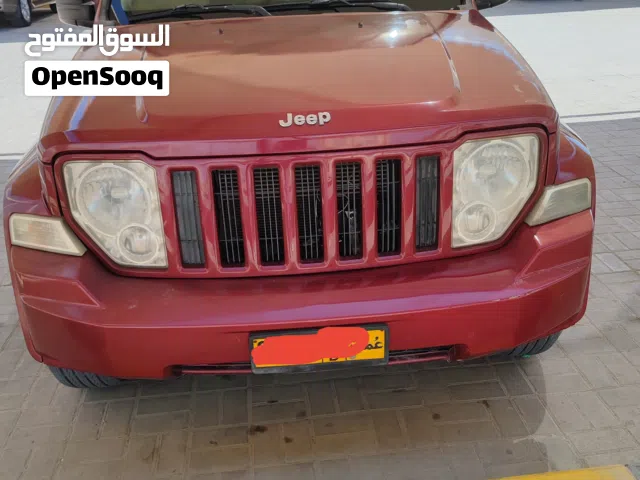 2012 جيب شيروكى Limited
