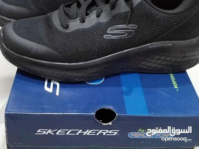 Skechers Sport Shoes in Hawally