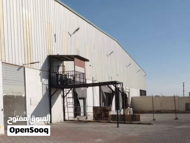 هناجر مميزه (تخضع لقانون الاستثمار) تحتوي غرف تبريد للايجار