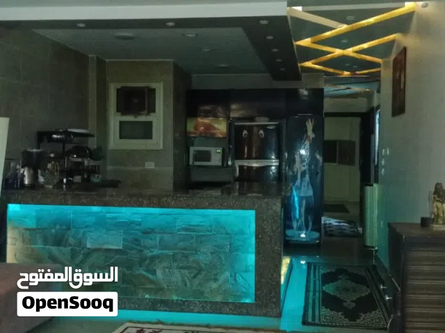 شقة باقل من سعر السوق لسرعة البيع. تنفع سكني او استثماري