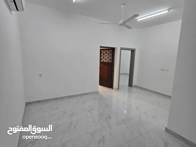 120 m2 3 Bedrooms Apartments for Rent in Al Sharqiya Sur