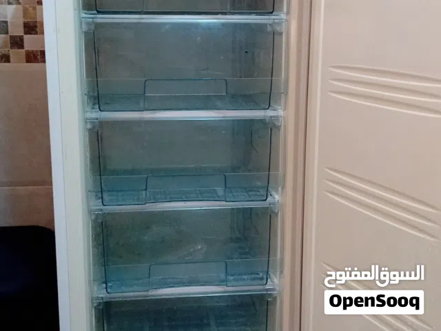 فريزر من ماركة KONKA