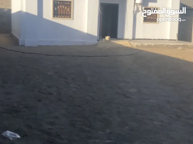 110 m2 2 Bedrooms Townhouse for Rent in Tripoli Tajura