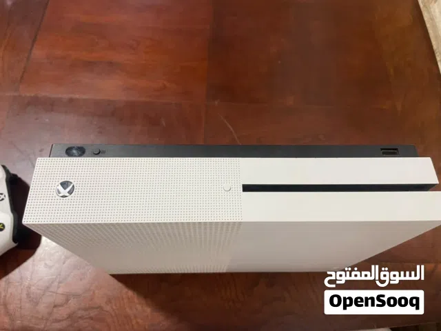 Xbox One S Xbox for sale in Al Dakhiliya
