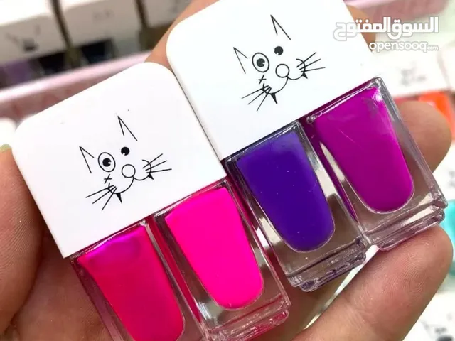 مناكير جميع الالوان بس ب 15