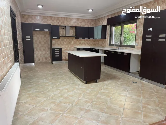 500 m2 More than 6 bedrooms Villa for Rent in Amman Abdoun