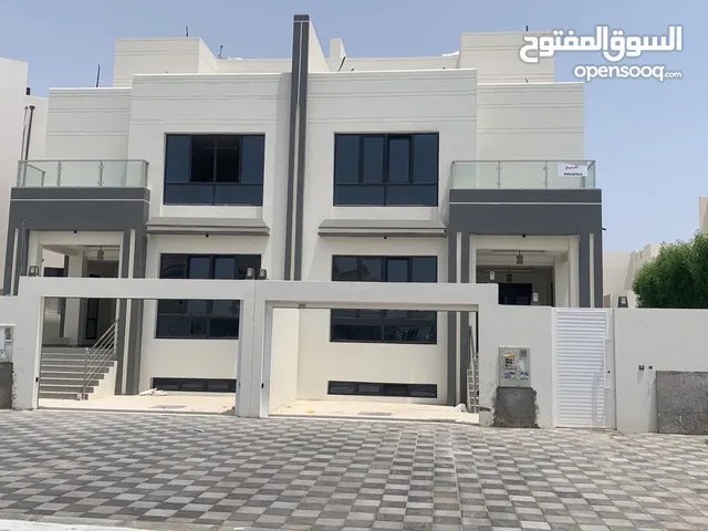 550m2 5 Bedrooms Villa for Sale in Muscat Al Khoud