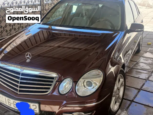 2007 مرسيدس بنز الفئة-E E 200
