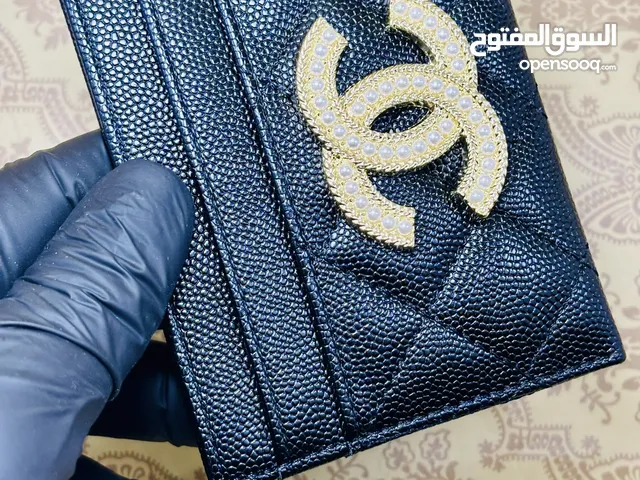 Luxe Black Quilted Card Holder with Gold Accent