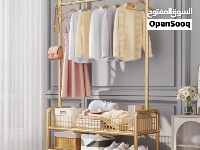 ستاند الملابس الذهبي رَتّب غرفتك وعِش أجواء الفخامة   علّق الجواكت والفساتين بكل أريحية