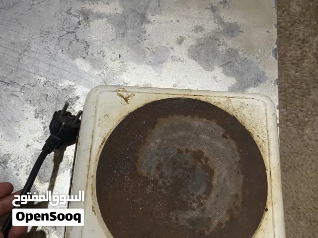 فرنيلو متوسط صغير الحجم ، قديم ومستعمل نفس ما موضح في الصورة لكن يخدم اموره طيبة ، جربه قبل لا تشري
