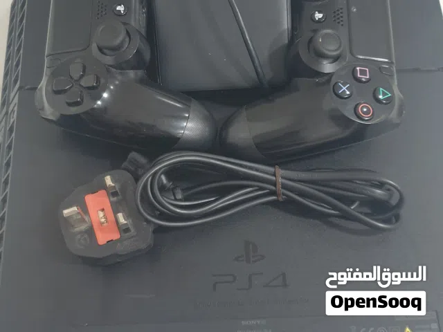 بلاي ستيشن 4 نظيفة غير مهكرة