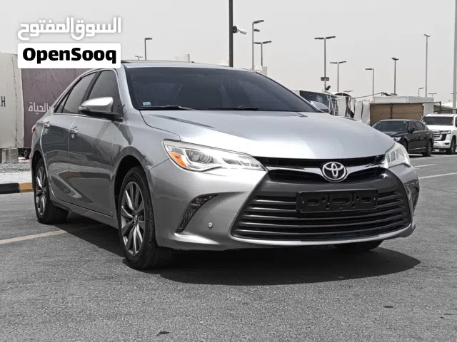 2016 تويوتا كامري XLE