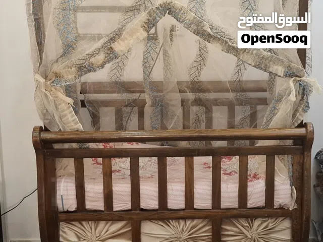 سرير اطفال ملوكي زان