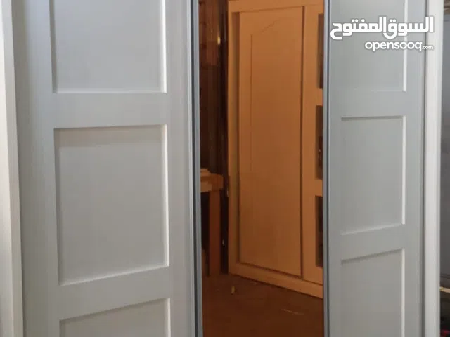 خزائن ملابس خشب لامنيت 18م الون متعددة تفصيل حسب الطلب كفاله 5سنوات على اعمالنا معاينه قبل الاستلام