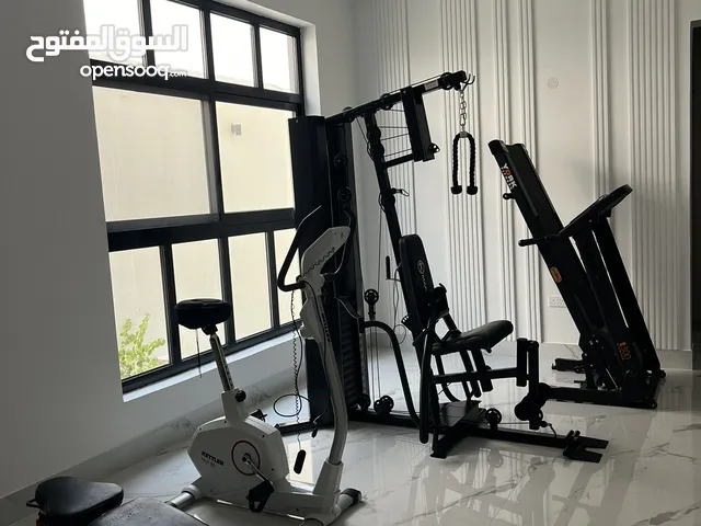 بيع أجهزة رياضية وطاولة بليارد