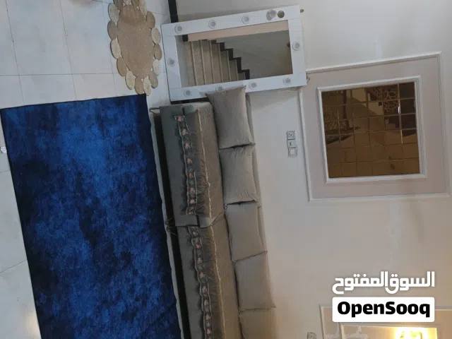 كورنر تركي نظيف وأغراض اخرى