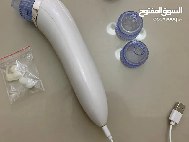removing blackheads and facial cleansing