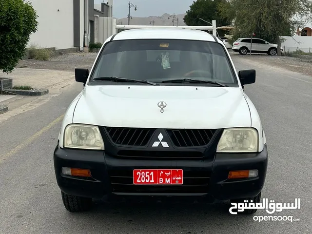 Used Mitsubishi L200 in Al Dakhiliya