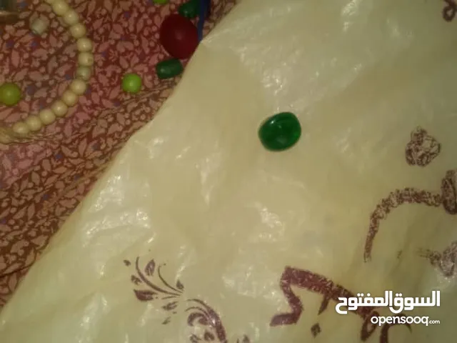 مجووهرات الي البيع النادره الزمرود الخضر ياقوت مرجان