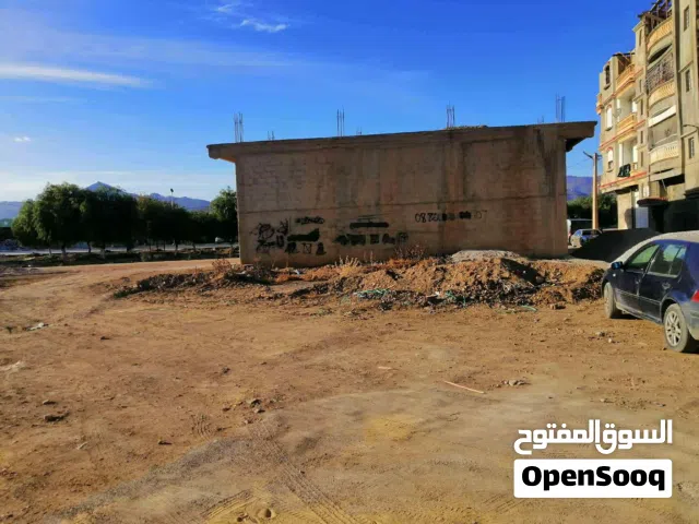 Un Lot de terrain de 216 mètres carrés avec une facade de 10 mètres situé à el riyadh batna
