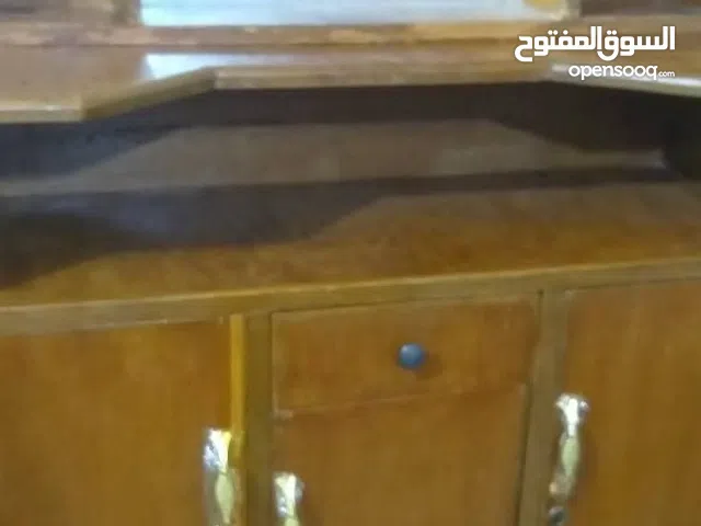 ميز مرايه صاج تفصال نظيف كما موضح خمسه ميل خلف ساحة الصلاة قرب مدرسة بور سعيد السعر 60