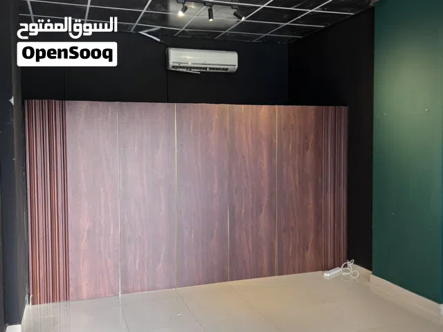 فرصة استثمارية مميزة في الخوض السادسة محل تجاري للإيجار بمساحة 28 متر