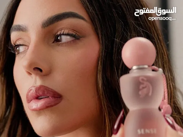 Sense Laverne By Georgina Rodriguez Master Box Edition GEORGINA Sense By Lave هو عطر أنثوي