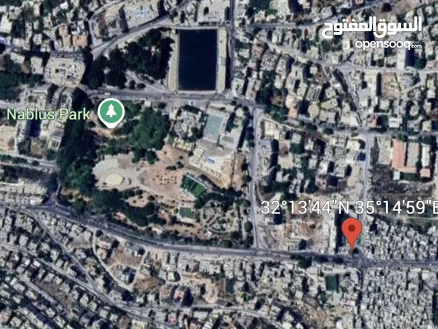 محل بالخلو للبيع - شارع حيفا الرئيسي مقابلمخيم العين نابلس