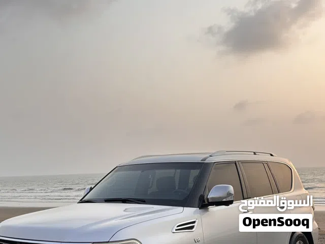 للبيع نيسان باترول بلاتينيوم 2015 رقم 1 خليجي بدون حوادث