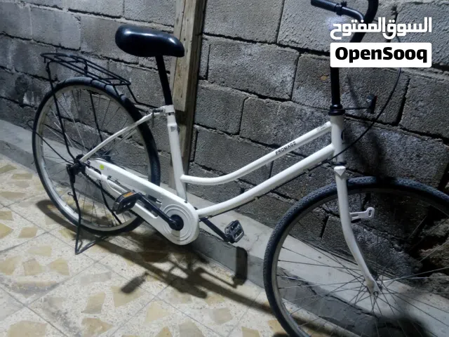 بايسكل للبيع حجم 26 نظيف باله مختم موديل 2016 لون ابيض مع المداكر والبريك الامامي