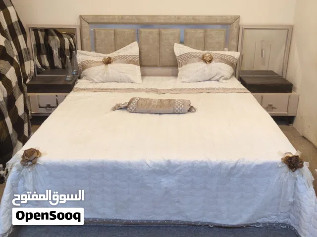 غرفة نوم كاملة تركي ملينيوم مطعمة فضي موجودة بلبصرة تنومة نقلها ع لمشتري لان موكع هواي من سعرها