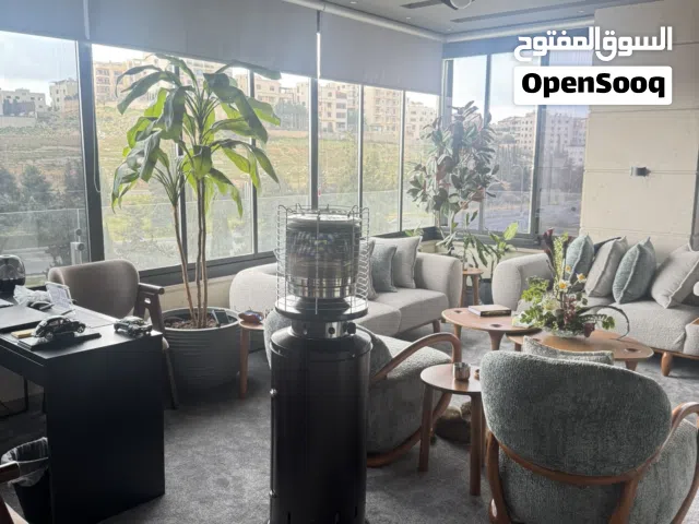 شقة فخمة للبيع مساحة 302 متر طريق المطار شارع الخدمة
