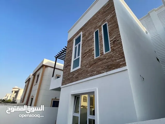 392 m2 5 Bedrooms Villa for Sale in Muscat Al Khoud